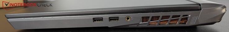 Справа: 2x USB-A 3.2 (10 Гбит/с), разъем для гарнитуры