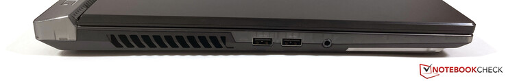 Левая сторона: 2x USB-A 3.2 Gen.1 (5 Гбит), аудио разъем