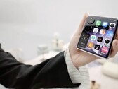 Модель Xiaomi Mix Flip поступила в продажу в Китае (источник изображения: Xiaomi)