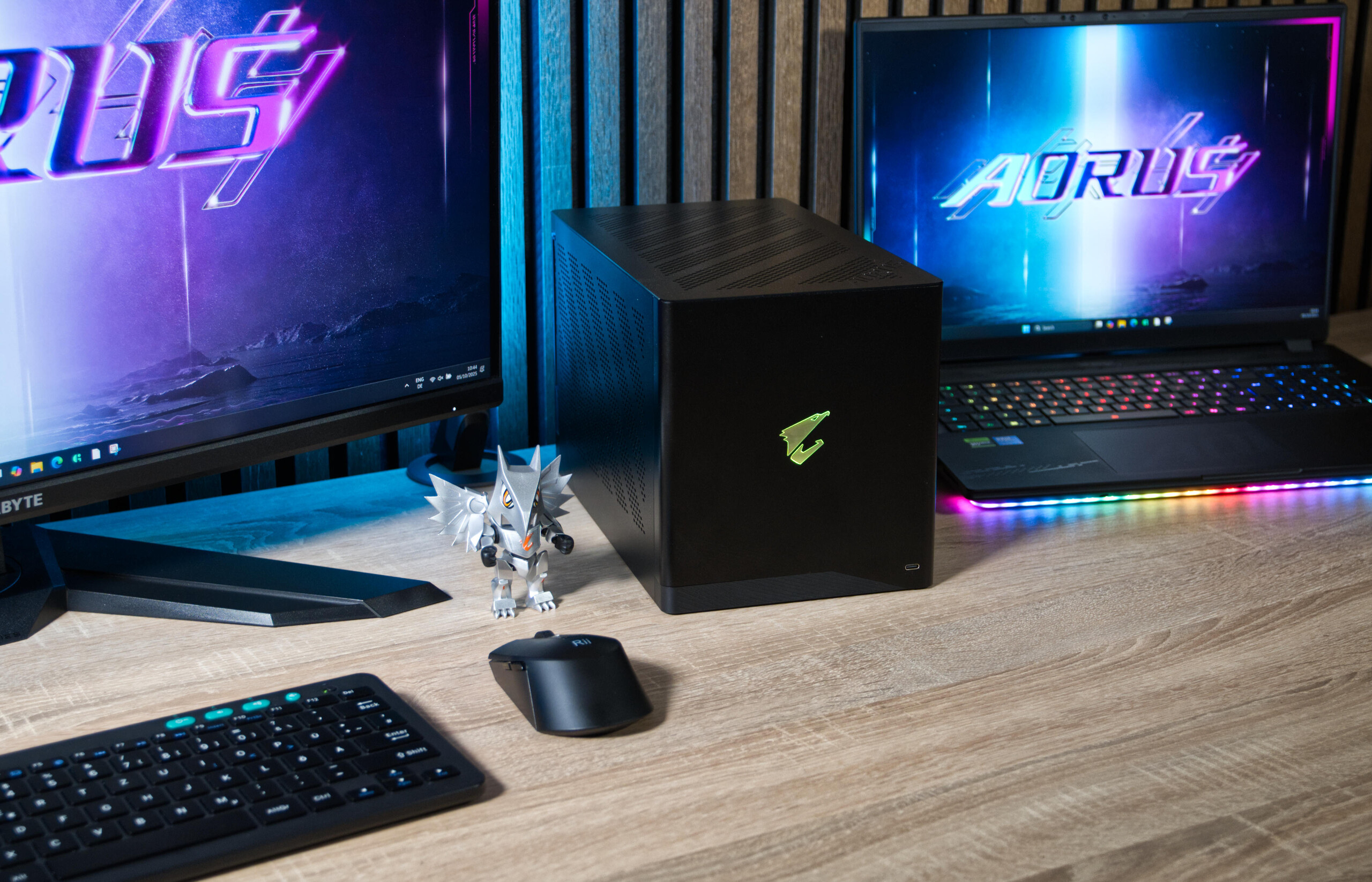Aorus RTX 5090 AI Box