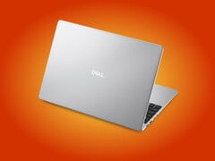 Вес ноутбука Dell 15 D15266 составляет от 1,54 кг, он доступен в двух цветовых вариантах.