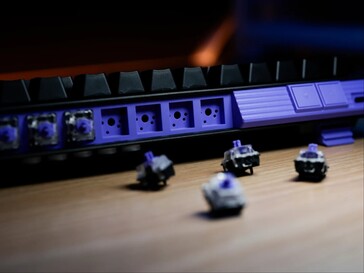 Встроенное хранилище для девяти магнитных переключателей.