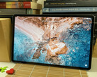 Honor Pad 10 можно заряжать током мощностью до 35 Вт. В наших тестах полный цикл зарядки был завершен за относительно короткое время - 1 час 48 минут. (Источник изображения: Notebookcheck)