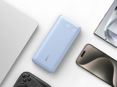 Power Bank от Anker (20K, 87 Вт, встроенный кабель USB-C) в туманно-голубом цвете