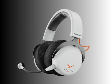 Вид сбоку на Beyerdynamic MMX 150 в белом цвете (Источник изображения: Beyerdynamic PR)