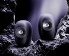 Модель KEF LS Luxe оснащена 165-миллиметровым коаксиальным динамиком.