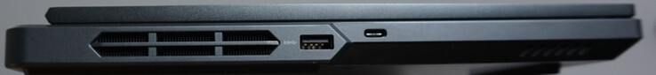 Левая сторона: USB-A (5 Гбит/с), USB-C (10 Гбит/с, DP)
