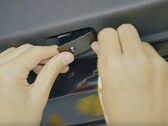 Установка проекционных огней Model Y (Источник изображения: Tesla)