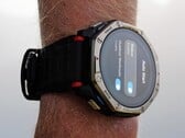 В Amazfit T-Rex Dual Solar солнечные элементы расположены спереди и сзади.