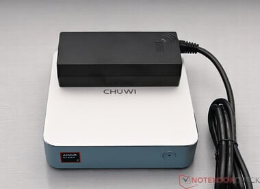 Chuwi AuBox с блоком питания (19 В; 6,32 A)