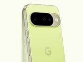 Google Pixel 11, очевидно, будет предлагаться в чуть более темных цветах, чем изображенный на фото Pixel 10.