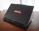 Экстравагантный не только в плане аппаратного обеспечения: Lenovo Legion 9 18. (Источник изображения: Notebookcheck)