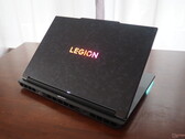 Экстравагантный не только в плане аппаратного обеспечения: Lenovo Legion 9 18. (Источник изображения: Notebookcheck)