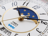 Переиздание модели Timex 1990 с циферблатом, отображающим фазы Луны и календарь