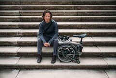 Brompton Electric T Line поставляется со складной конструкцией (Источник изображения: Brompton)