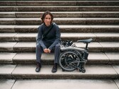 Brompton Electric T Line поставляется со складной конструкцией (Источник изображения: Brompton)