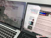 X1 Carbon HDR (слева) и MacBook Pro 13 (справа)