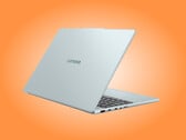 IdeaPad Vibe 15 в одном из нескольких цветов, доступных на старте продаж.