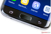 Galaxy S7 Edge. Аккуратные сенсорные кнопки под экраном