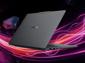 Вес ноутбука Yoga Pro 7 15ASH11 составляет 1,71 кг.