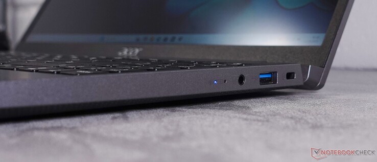 3.гарнитура 5 мм; USB-A 3.2 Gen 1; слот для замка Кенсингтона