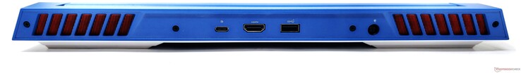 Задняя сторона: USB 3.2 Gen2 Type-C (DisplayPort), HDMI 2.1, USB 3.2 Gen1 Type-A, разъем питания