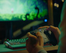 Steam Controller 2026 (или Steam Controller 2), играя в Hollow Knight: Silksong.