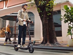 Электронный скутер Segway Ninebot F3 оснащен функциями безопасности и навигации. (Источник изображения: Segway)