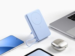 Магнитный пауэрбанк Xiaomi Power Bank 10000 (на фото) со встроенной подставкой будет выпущен в продажу в разных странах мира. (Источник изображения: Xiaomi)