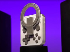 Abxylute M4 Snap-On Mobile Controller в ретро-белом цвете. (Источник изображения: Abxylute)