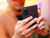 При слишком высокой температуре Samsung Galaxy Z Fold8 снижает разрешение фотографий вдвое.