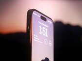 Модель Apple iPhone 18 Pro может получить чуть меньшее отверстие для перфорации.