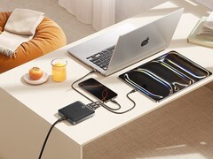 Компания Anker выпустила настольное зарядное устройство Nano Desktop Charger Mini в Китае. (Источник изображения: Anker)