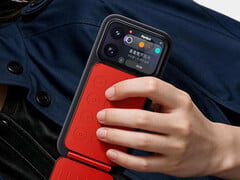 Гитара Xiaomi Pocket Guitar в одном из двух цветов, представленных при запуске.
