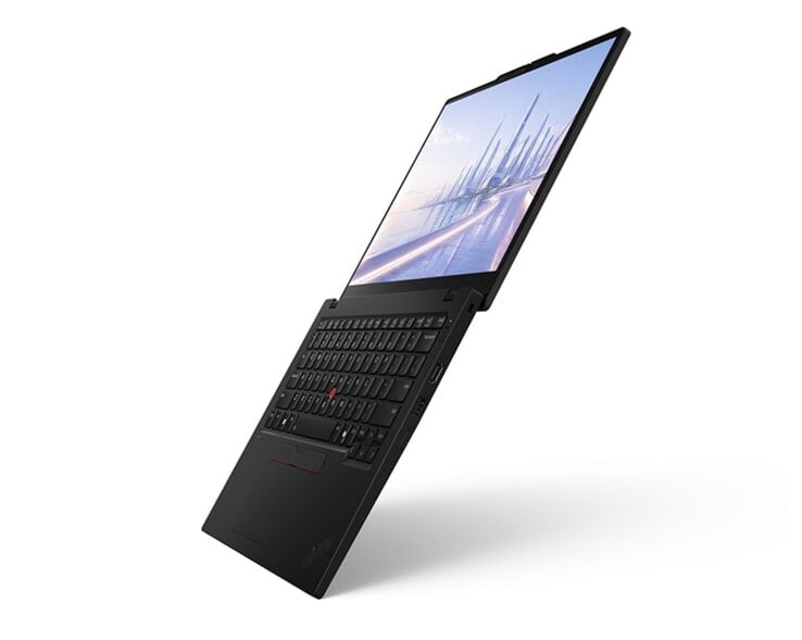 Шарнир ThinkPad E13 AI 2026, поворачивающийся на 180°, позволяет разложить дисплей полностью