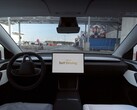 Автономный автомобиль Tesla едет на парковку в Giga Berlin (Источник изображения: Tesla on X)