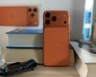 Автор MacRumors Juli Clover пользовалась iPhone трёх поколений по одному году каждым с включённым ограничением заряда до 80%.