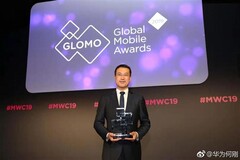 На официальной церемонии в рамках MWC 2019 лучшим смартфоном был признан Huawei Mate 20 Pro (Изображение: Gizchina)