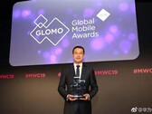 На официальной церемонии в рамках MWC 2019 лучшим смартфоном был признан Huawei Mate 20 Pro (Изображение: Gizchina)