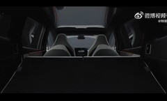 Интерьер нового внедорожника Tesla Model Y L (Источник изображения: Tesla на Weibo)