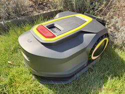 Kärcher RCX 6 на зарядной станции