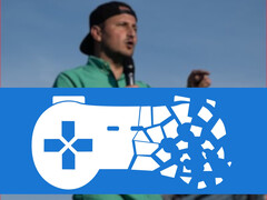 Логотип Stop Killing Games перед вице-президентом Парламента ЕС Николае Ștefănuță