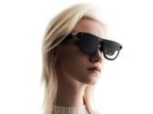 Xreal Aura весит всего 95 граммов, несмотря на дисплеи Micro-OLED.