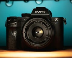 Компания Sony могла бы значительно расширить свой ассортимент объективов за счёт приобретения.