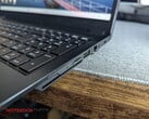 Карта Micro SD вставлена в кардридер устройства Schenker Connect 15 не до конца 