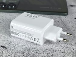 Зарядное устройство для Poco M7 Pro необходимо приобретать отдельно