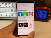 Магазин Google Play, работающий внутри VMOS на Huawei Mate 30. (Источник: Hokoonho/Youtube)