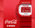 Старшая модель Casio G-Shock x Coca Cola - DW5600CC23-4, на которой изображены логотипы Coca-Cola и G-Shock на красном фоне. (Источник изображения: Casio - отредактировано)