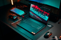 2025 Razer Blade 16 будет доступен позже в этом году в конфигурации с RTX 5060. 