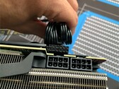 Новый коннектор питания для потребительских видеокарт Nvidia Ampere (Изображение: HardwareLuxx.de)